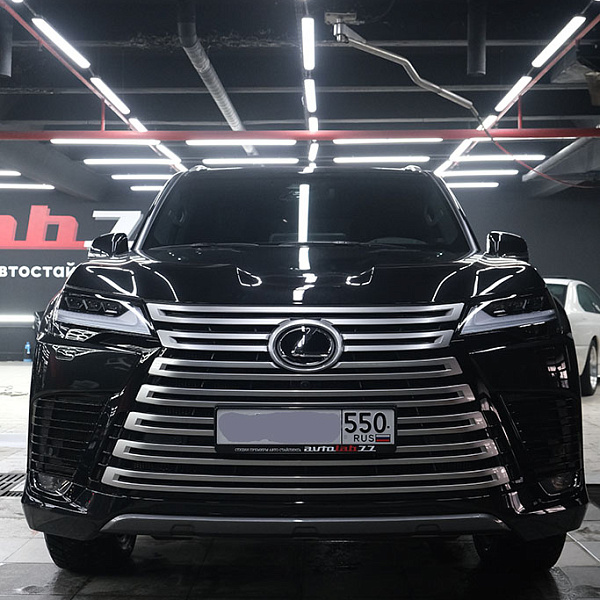 Lexus LX500